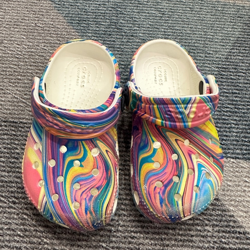 Toddler Crocs size 6